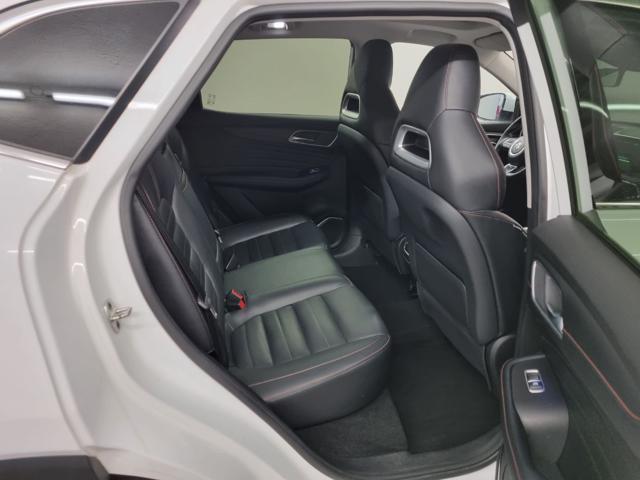 MG EHS Plug-in Hybrid Luxury