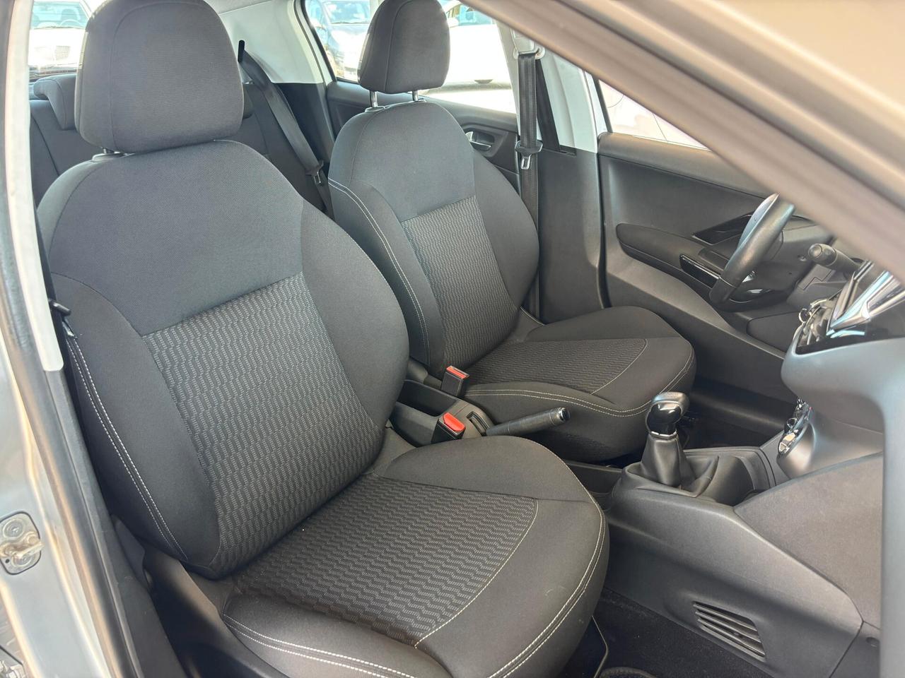 Peugeot 208 PureTech 82 5 porte Allure