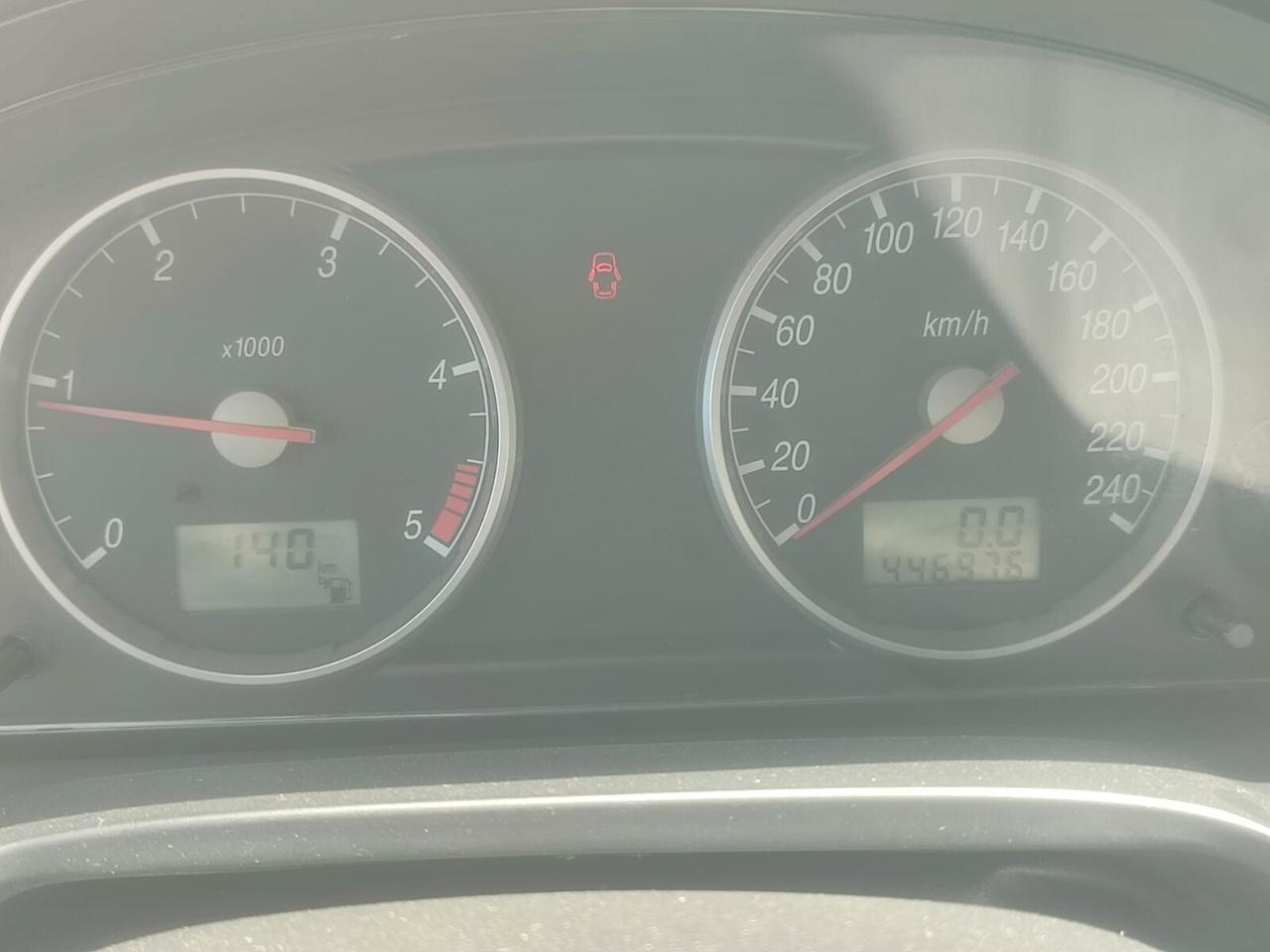 Ford Mondeo 2.0 TDDi cat 4p. Ghia