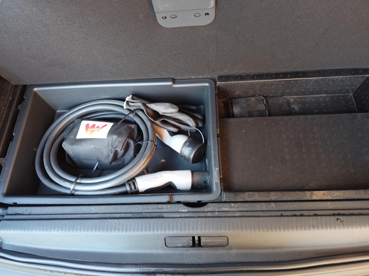 Peugeot 3008 Hybrid 225 e-EAT8 Allure Pack