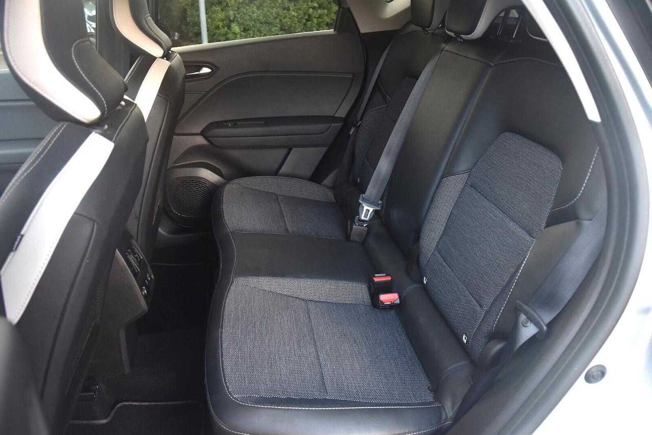 Renault Captur Plug-in Hybrid E-Tech 160cv Intens