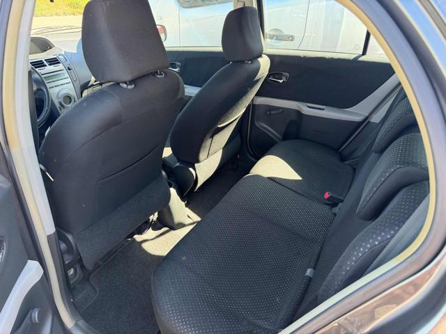 TOYOTA Yaris 1.3 5 porte Sol