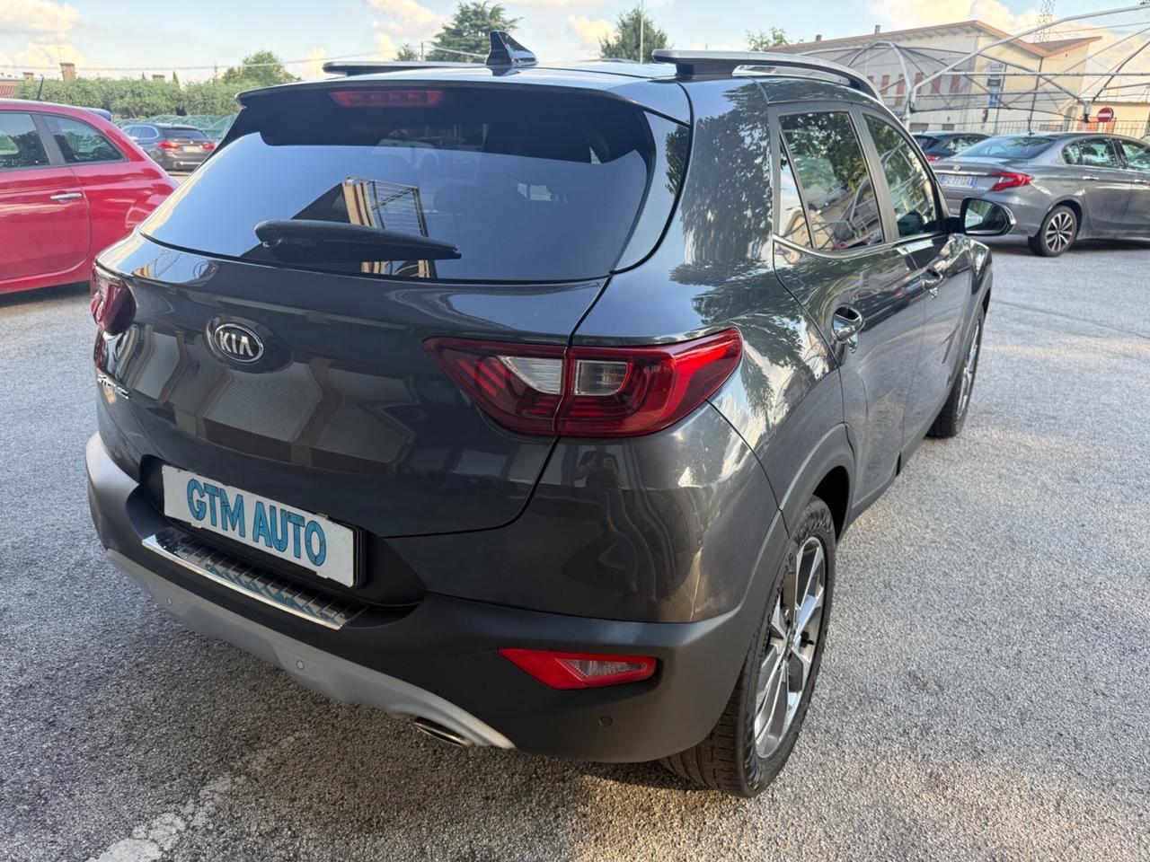 Kia Stonic 1.4 MPI 100 CV - Neopatentati