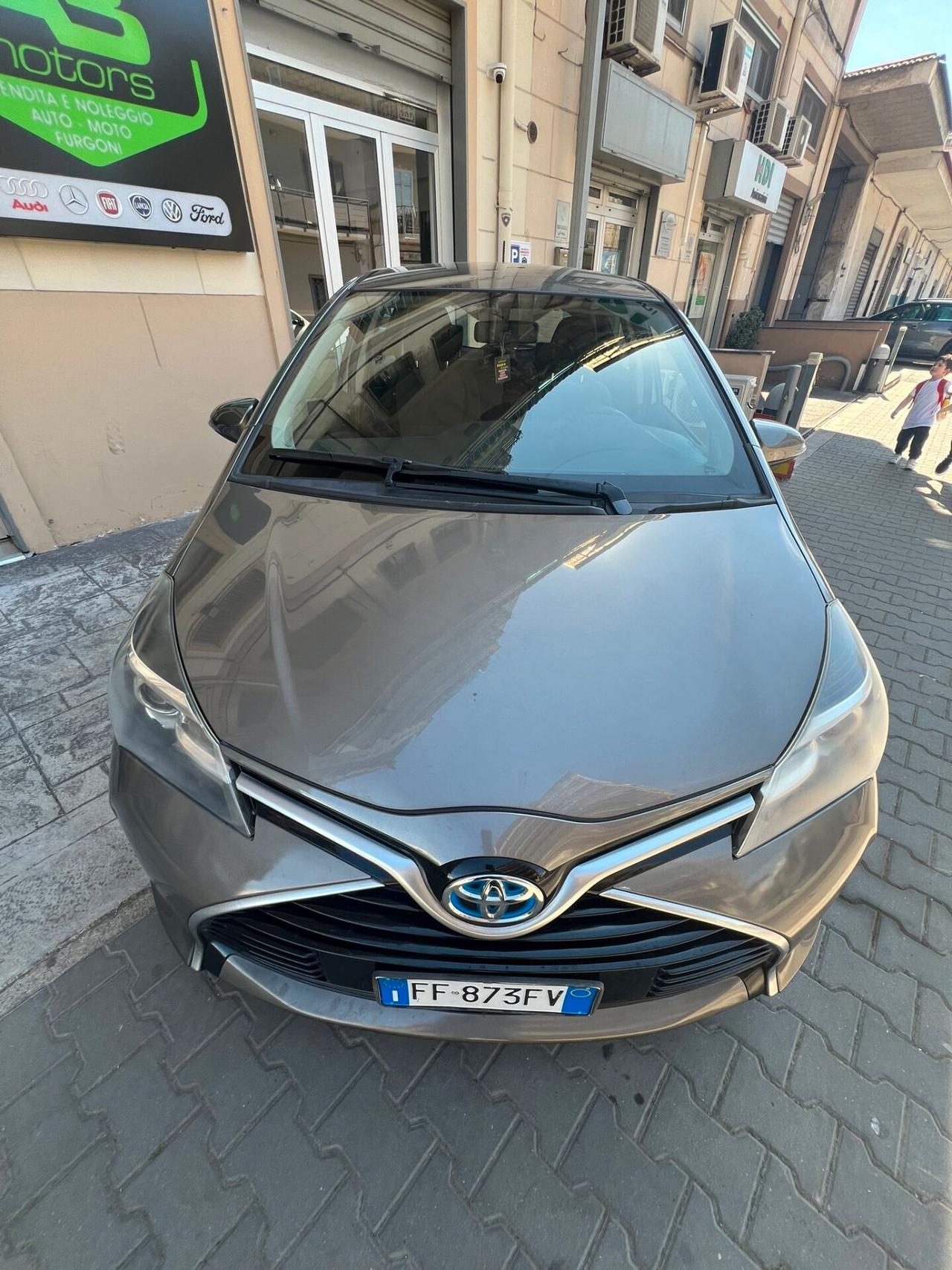 Toyota Yaris 1.5 Hybrid 5 porte Cool