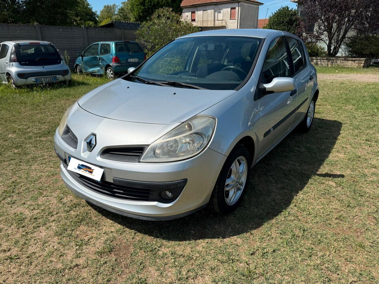 Renault Clio 1.2 5 porte NEOPATENTATI