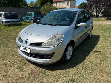 Renault Clio 1.2 5 porte NEOPATENTATI