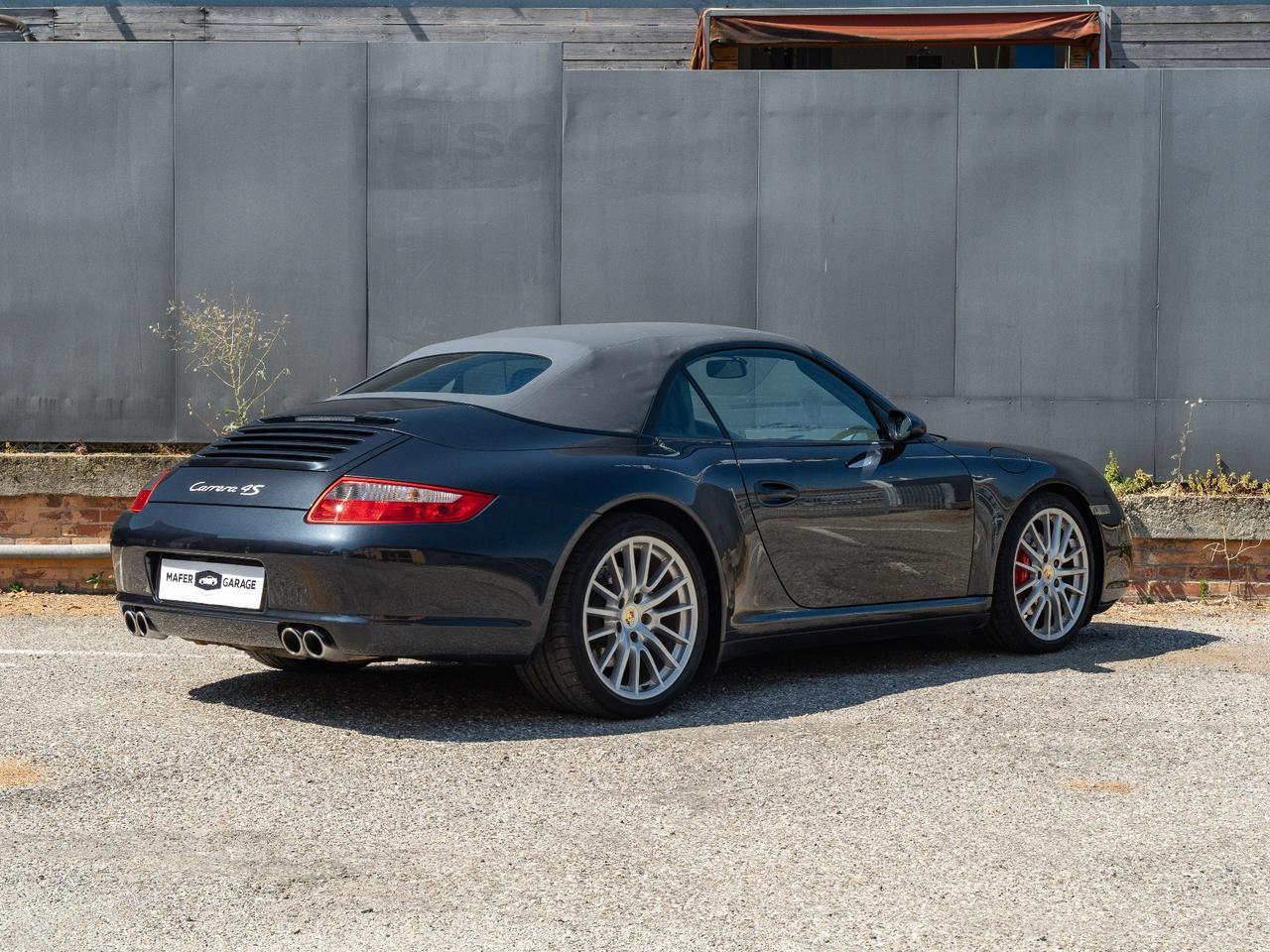 Porsche 911 Carrera 4S Cabriolet