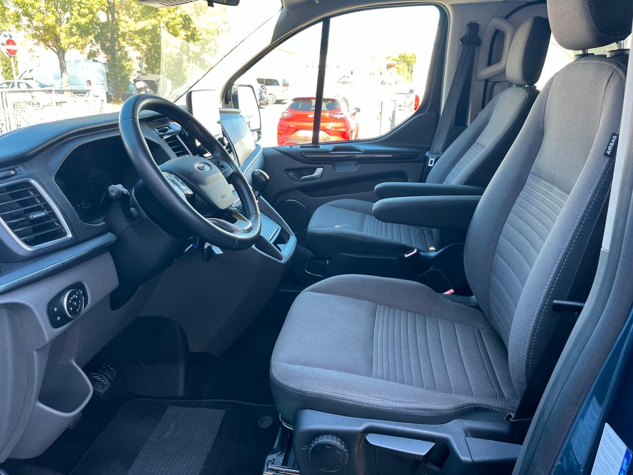 Ford Tourneo Custom 320 2.0 EcoBlue 150CV PC Titanium