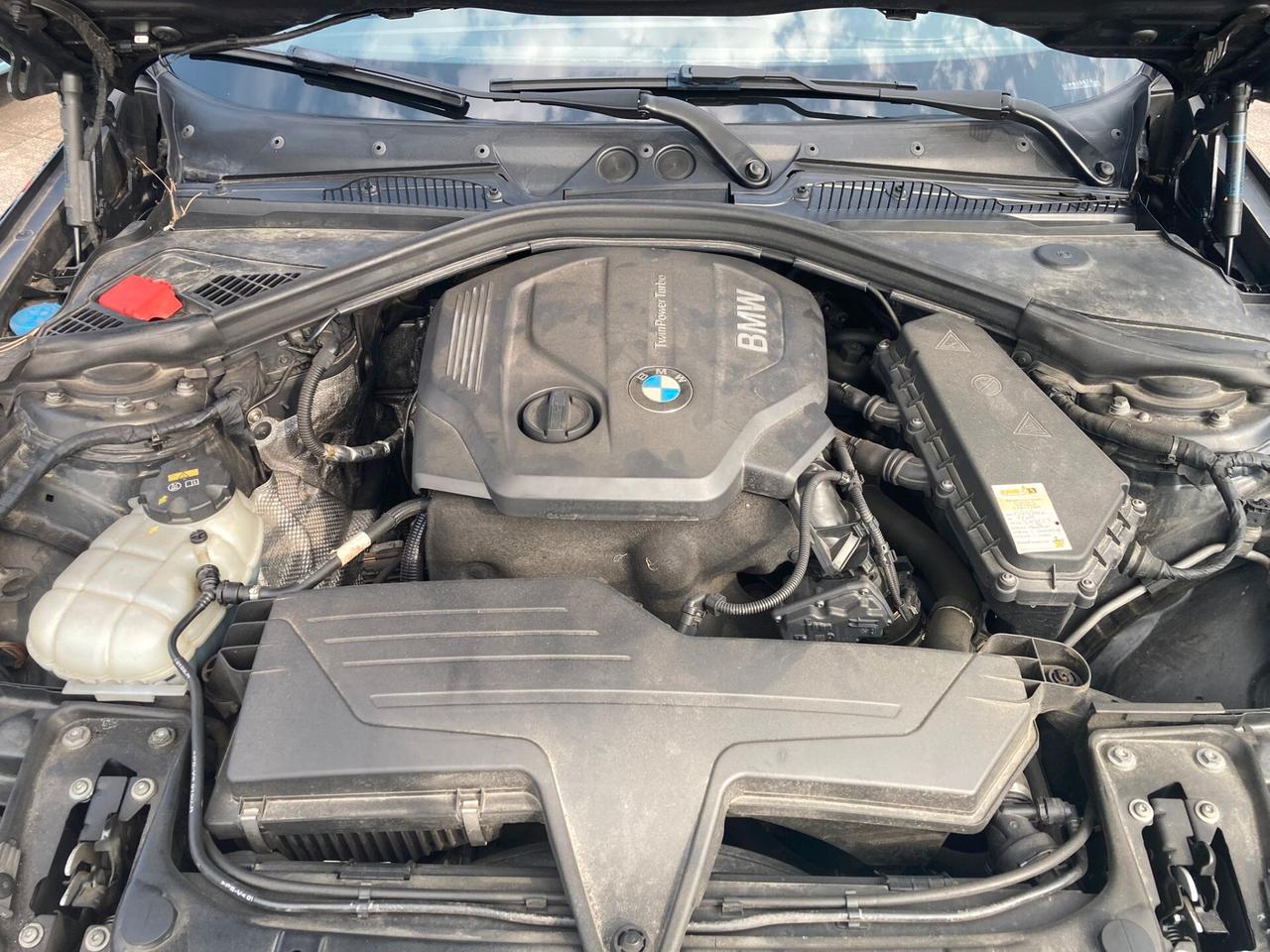 Bmw 114 114d 3p. Urban