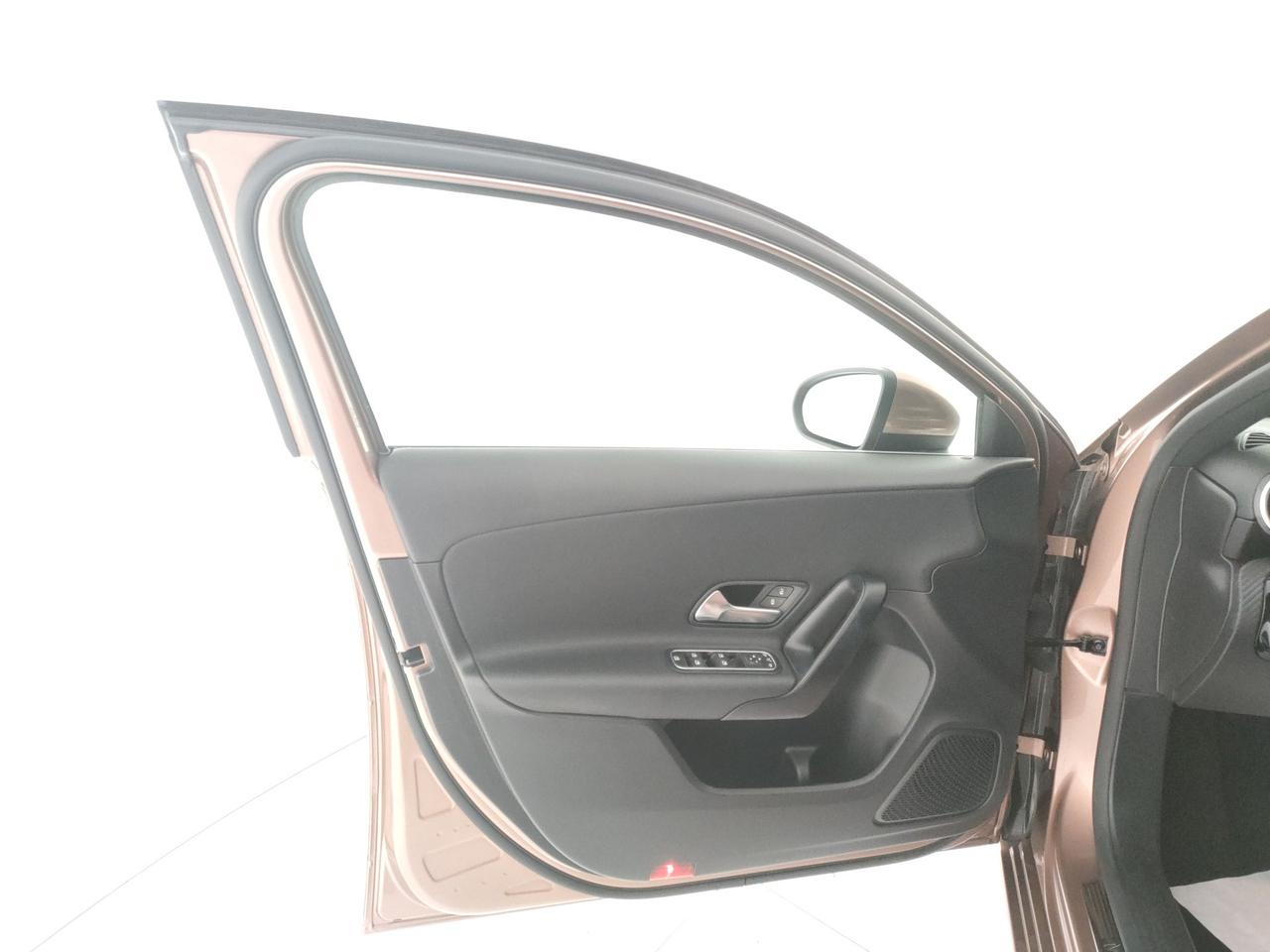 Mercedes-Benz A 180 d Business auto EXTRA