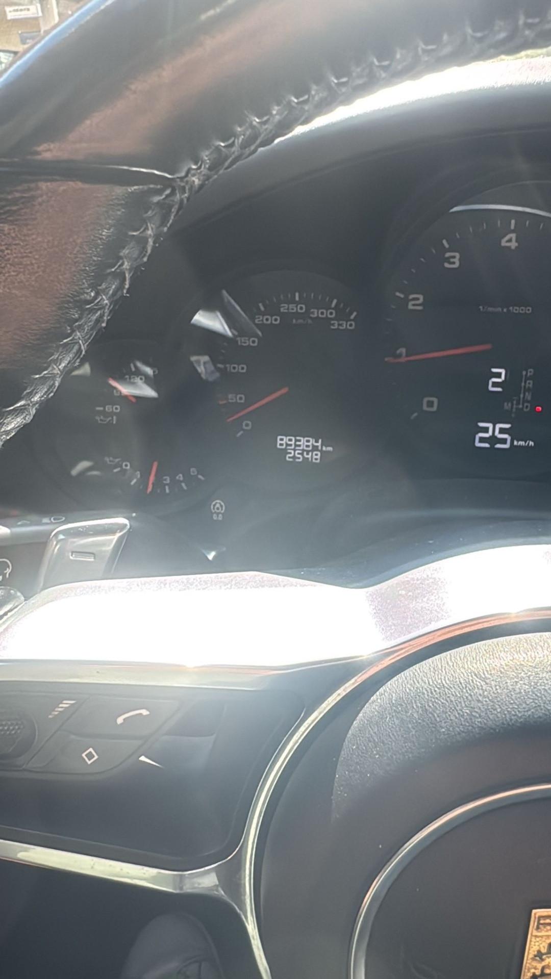 Porsche 911 3.0 Carrera 4 Cabriolet