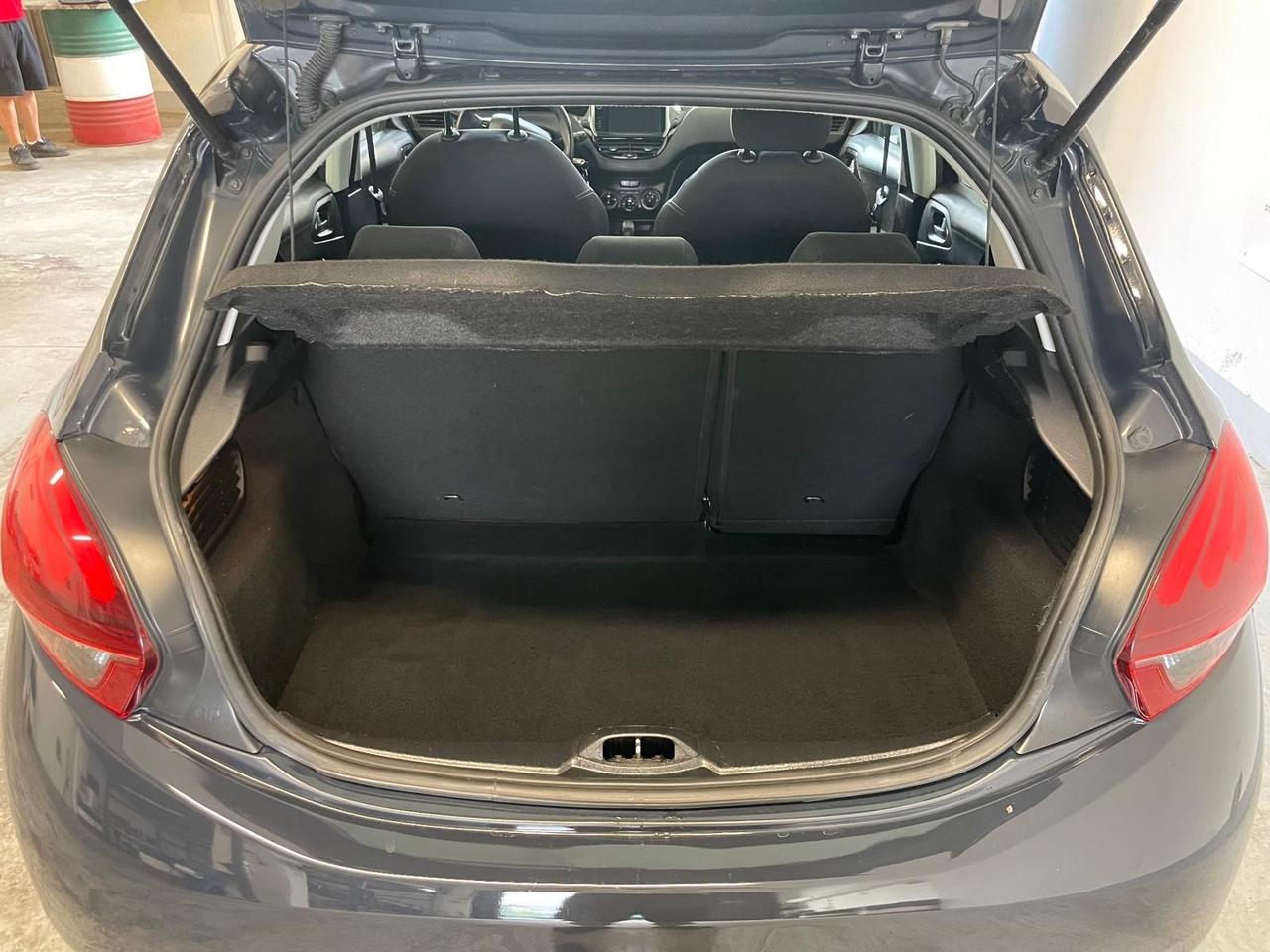 Peugeot 208 PureTech 82 5 porte Allure