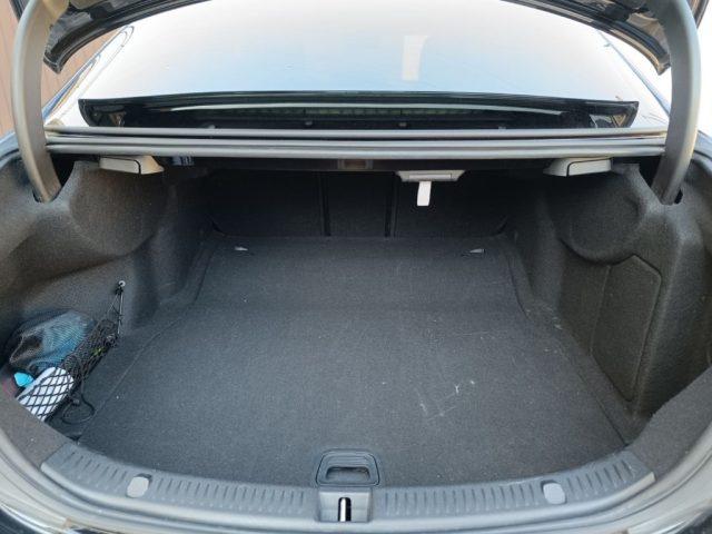 MERCEDES-BENZ E 200 PREMIUM AMG berlina Auto Mild hybrid