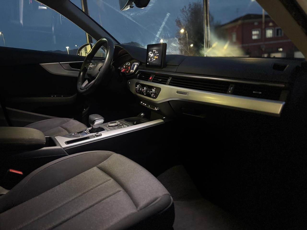 Audi A4 Avant 2.0 TDI 190 CV quattro Design EDITION