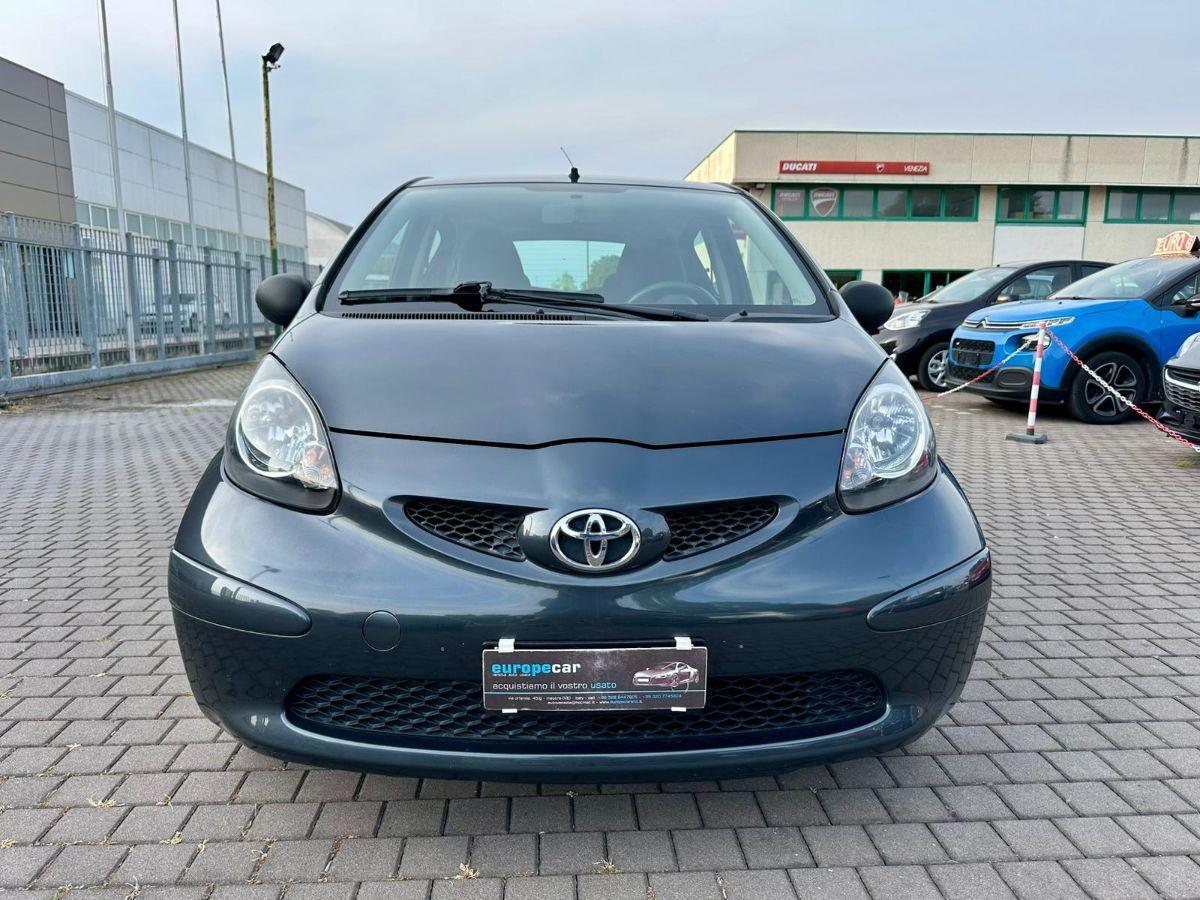 TOYOTA - Aygo - 12V VVT-i 5 porte Now