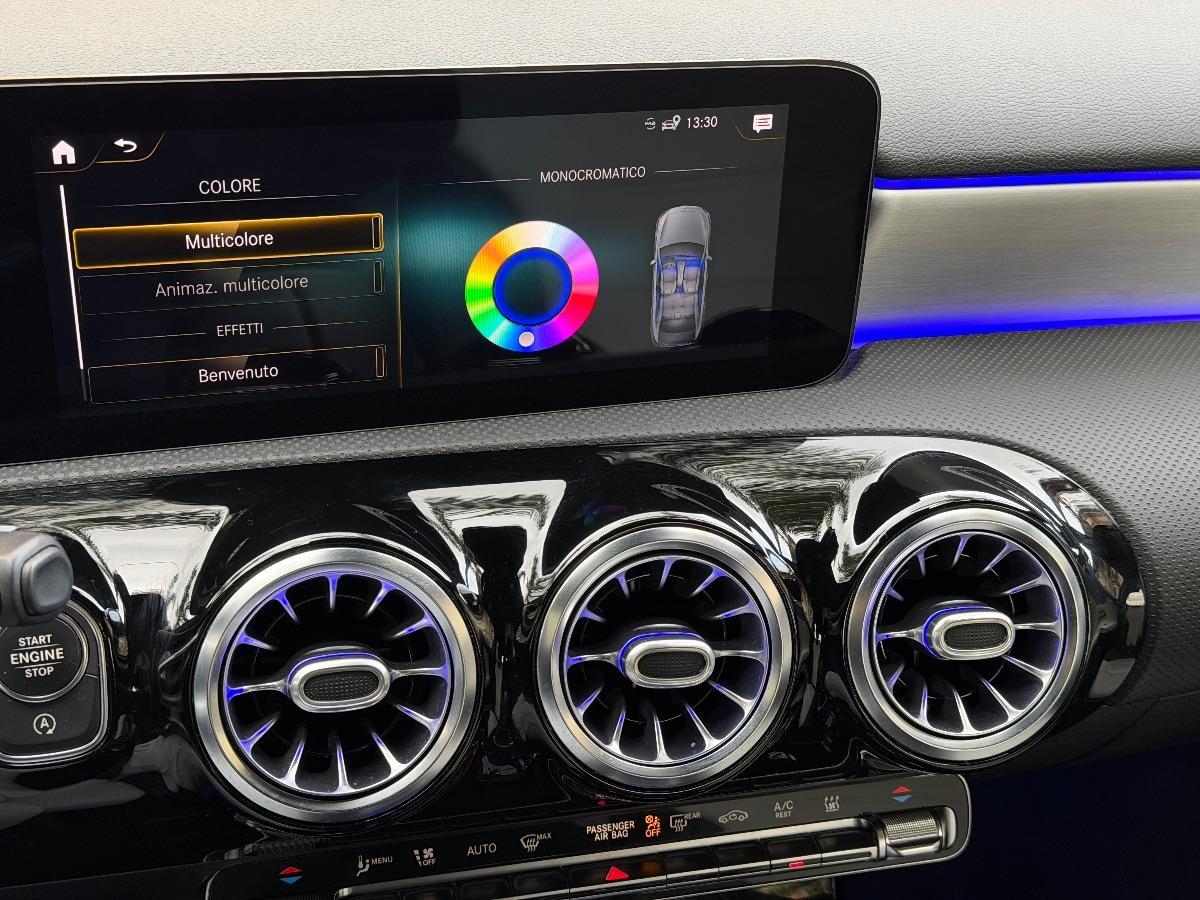 Mercedes Classe A Sedan 220d Premiumg AMG Night Editon 190CV