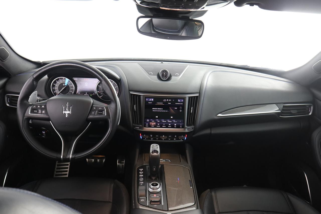 MASERATI Levante 330 CV MHEV AWD GT