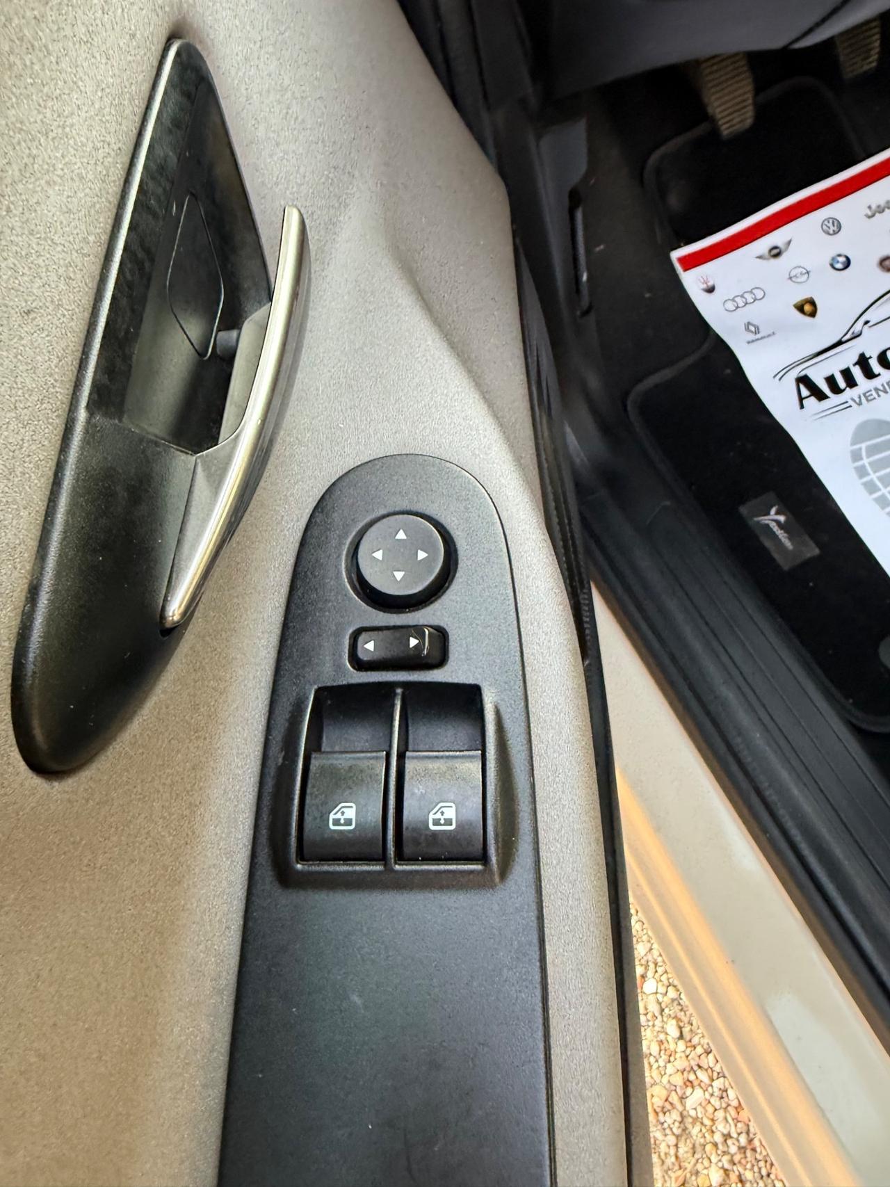 Lancia Ypsilon 1.2 69 CV 5 porte GPL Ecochic Gold