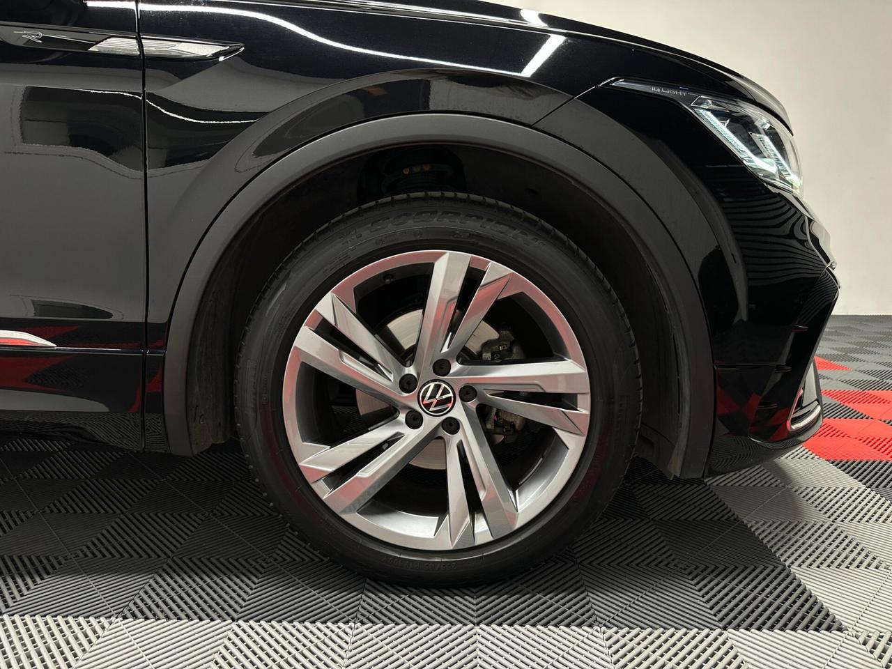 Volkswagen Tiguan 2.0 TDI 150 CV DSG R-Line