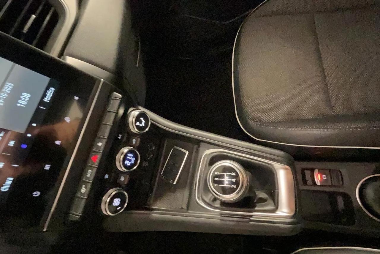 Renault Captur TCe 100 CV GPL Intens