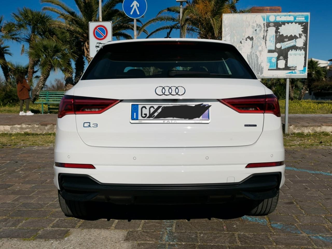 Audi Q3 S tronic S line edition Led Navy Cam Matrix