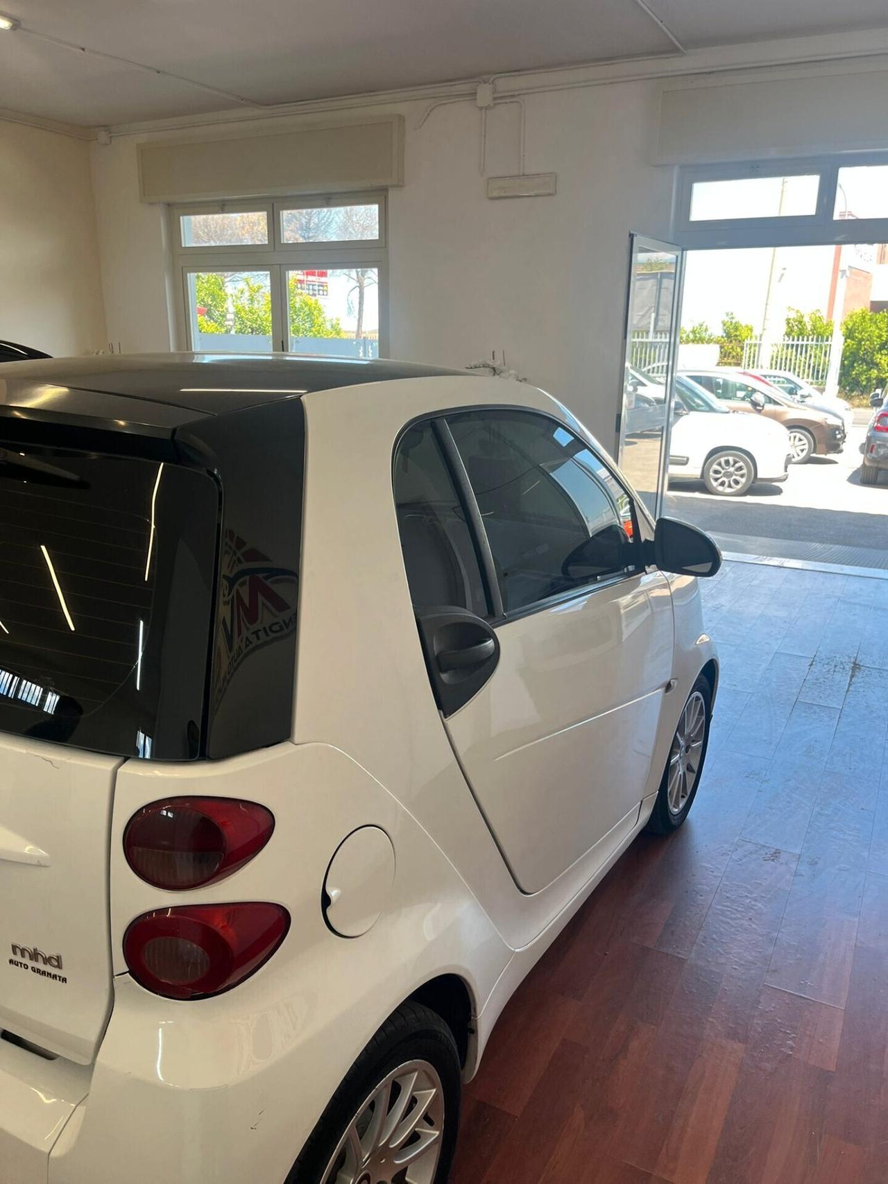 Smart ForTwo 1000 52 kW MHD coupé passion