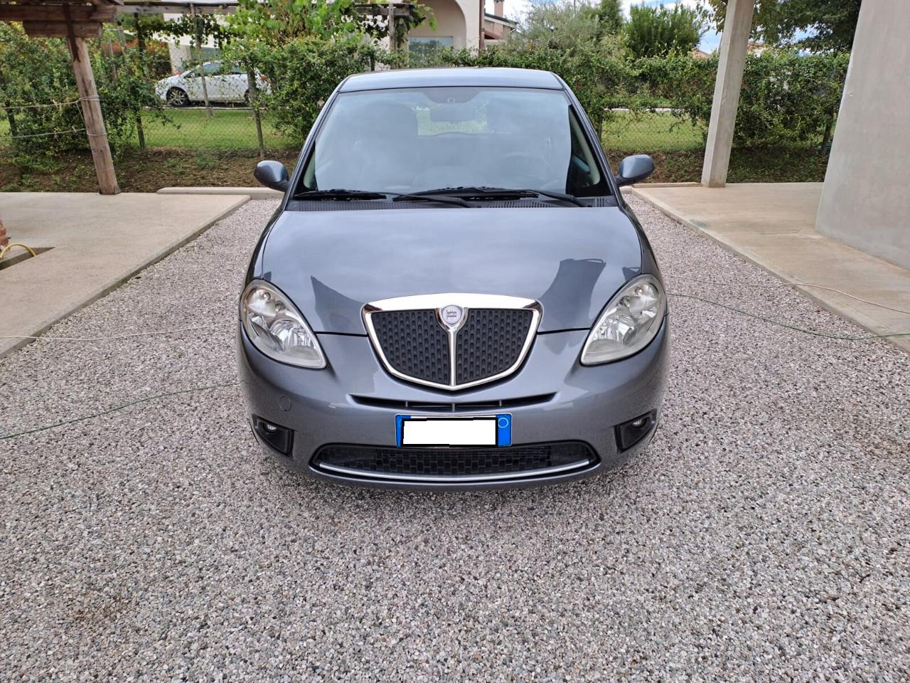 Lancia Ypsilon 1.2 Argento