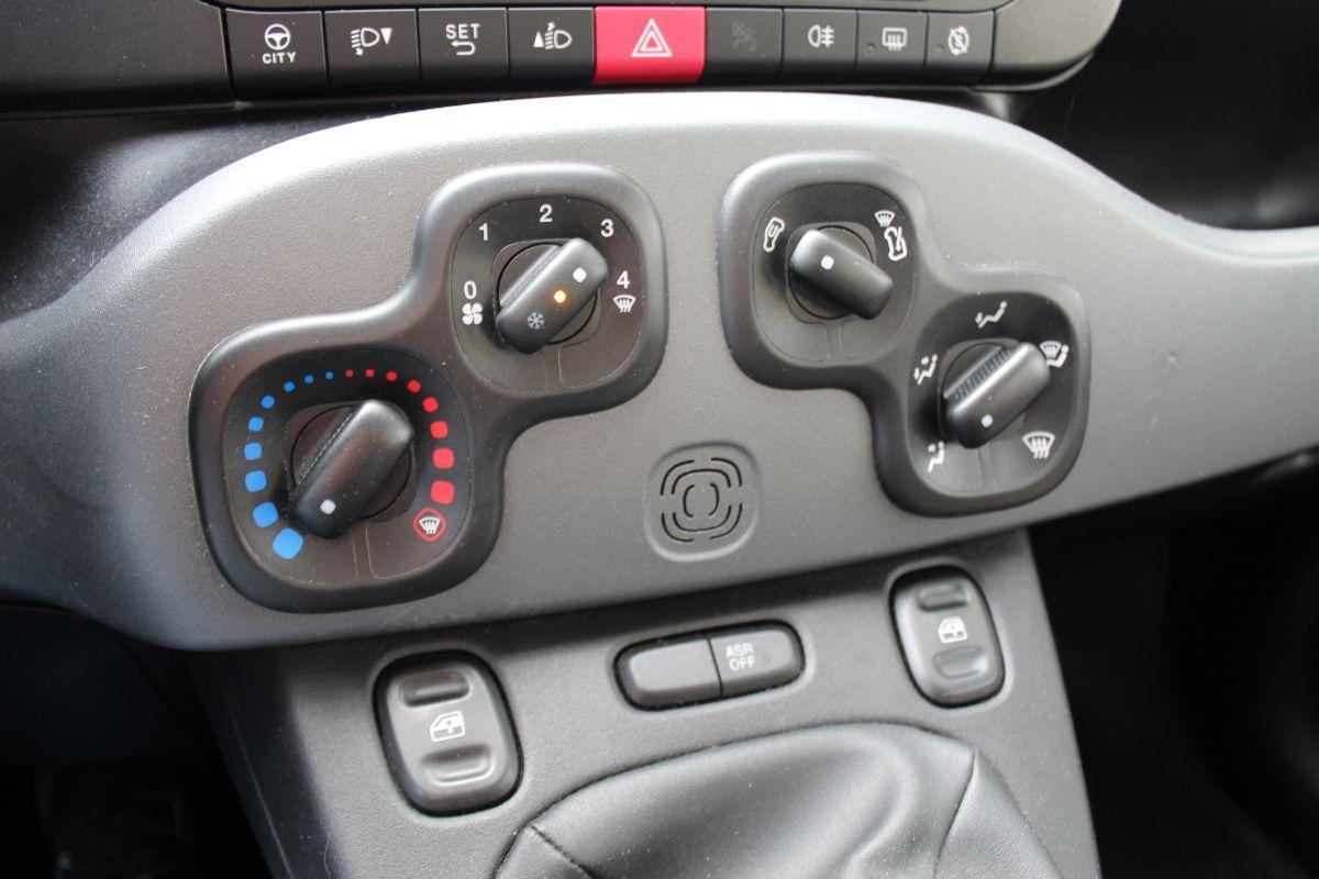 FIAT - Panda - 1.0 FireFly S&S Hybrid City Cross