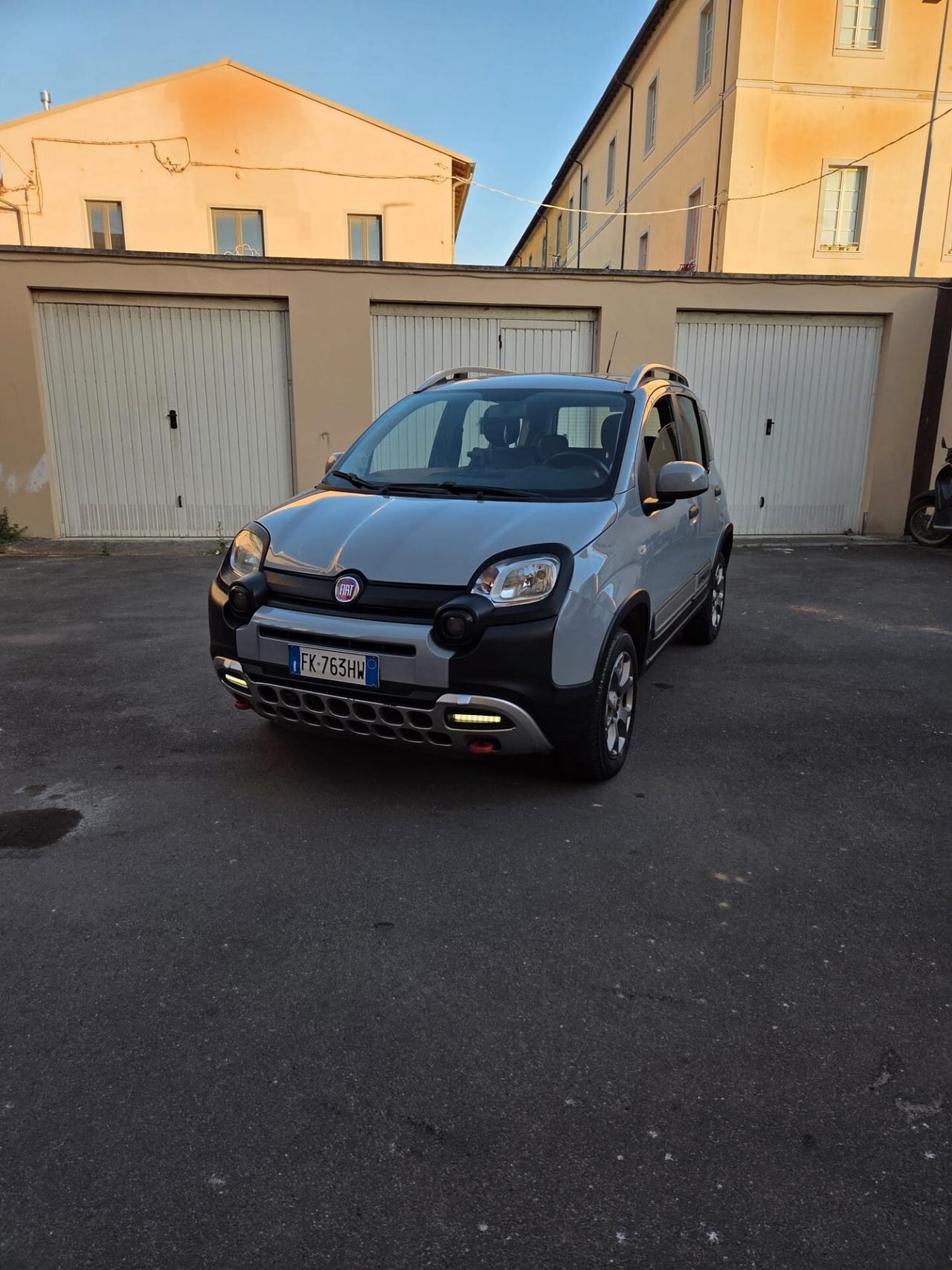 Fiat Panda Cross 1.3 MJT 95 CV S&S 4x4 perfetta unico proprietario garanzia 12 mesi