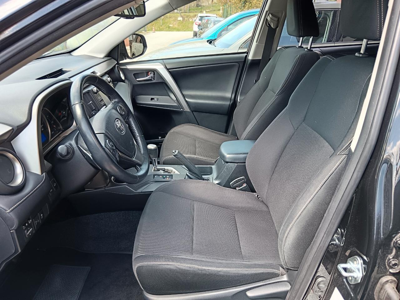 Toyota RAV 4 2.2 D-4D 150CV 4WD LOUNGE