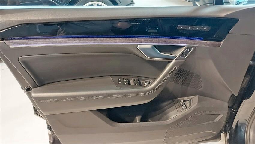 Volkswagen Touareg 3.0 V6 TSI eHybrid Elegance