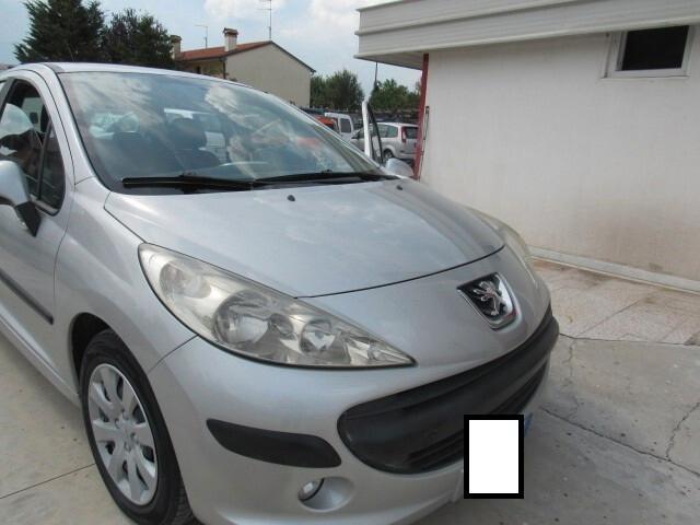 Peugeot 207 1.4 8V 75CV 5p. X Line ECO GPL NEOPATENTATI