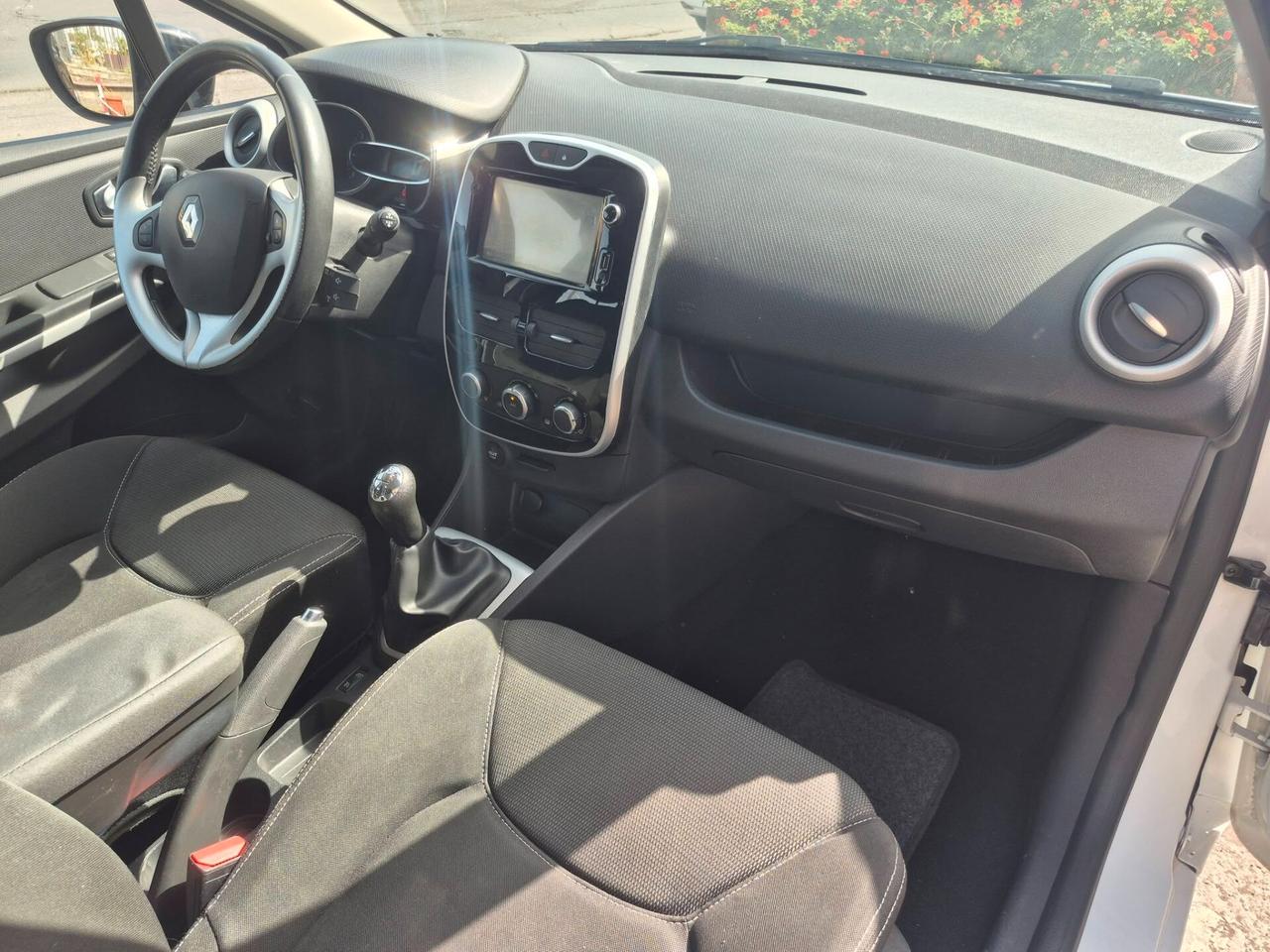Renault Clio dCi 8V 75 CV Start&Stop 5 porte Energy Duel