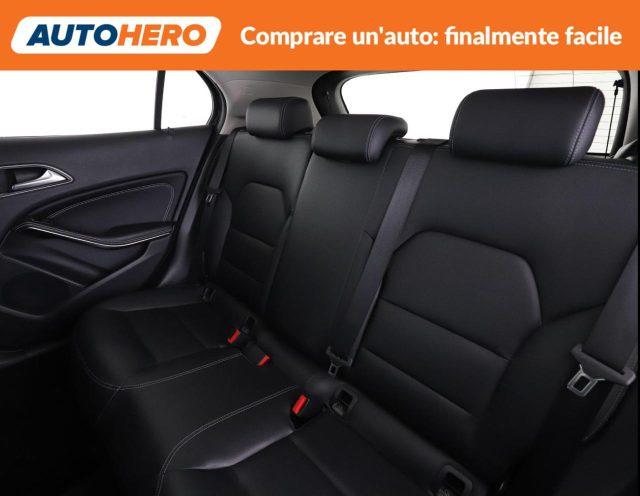 MERCEDES-BENZ GLA 200 d Sport