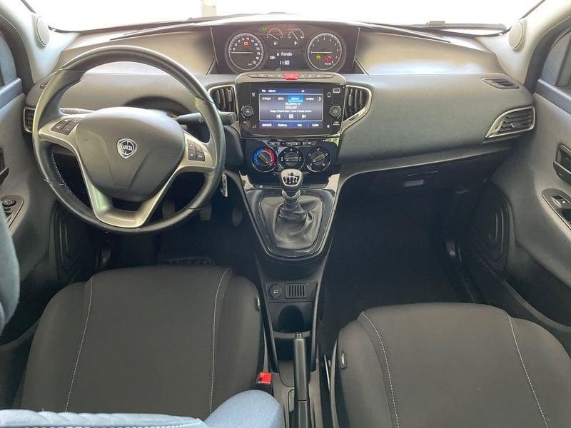 Lancia Ypsilon 1.0 FireFly 70cv S&S Hybrid GOLD