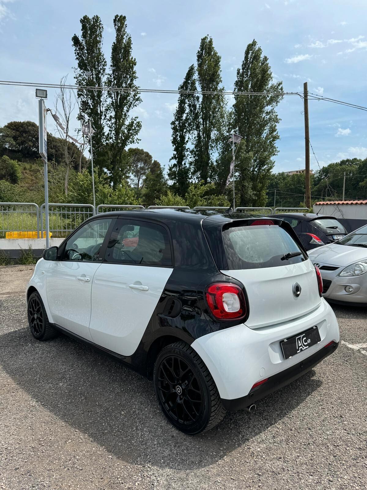 Smart ForFour 90 0.9 Turbo Passion 205€ AL MESE