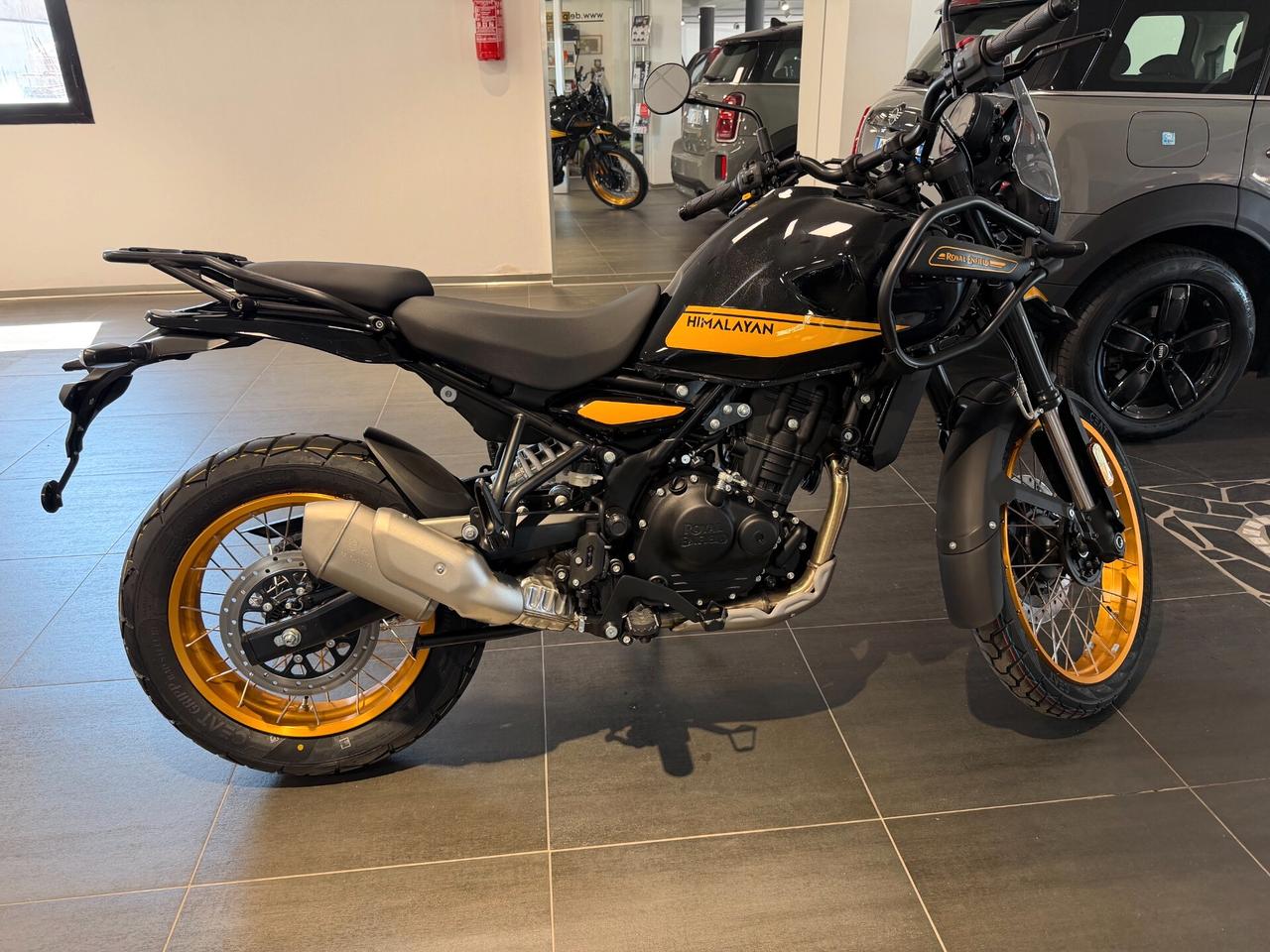 Royal Enfield Himalayan 450 Mana Black Rally pronta consegna