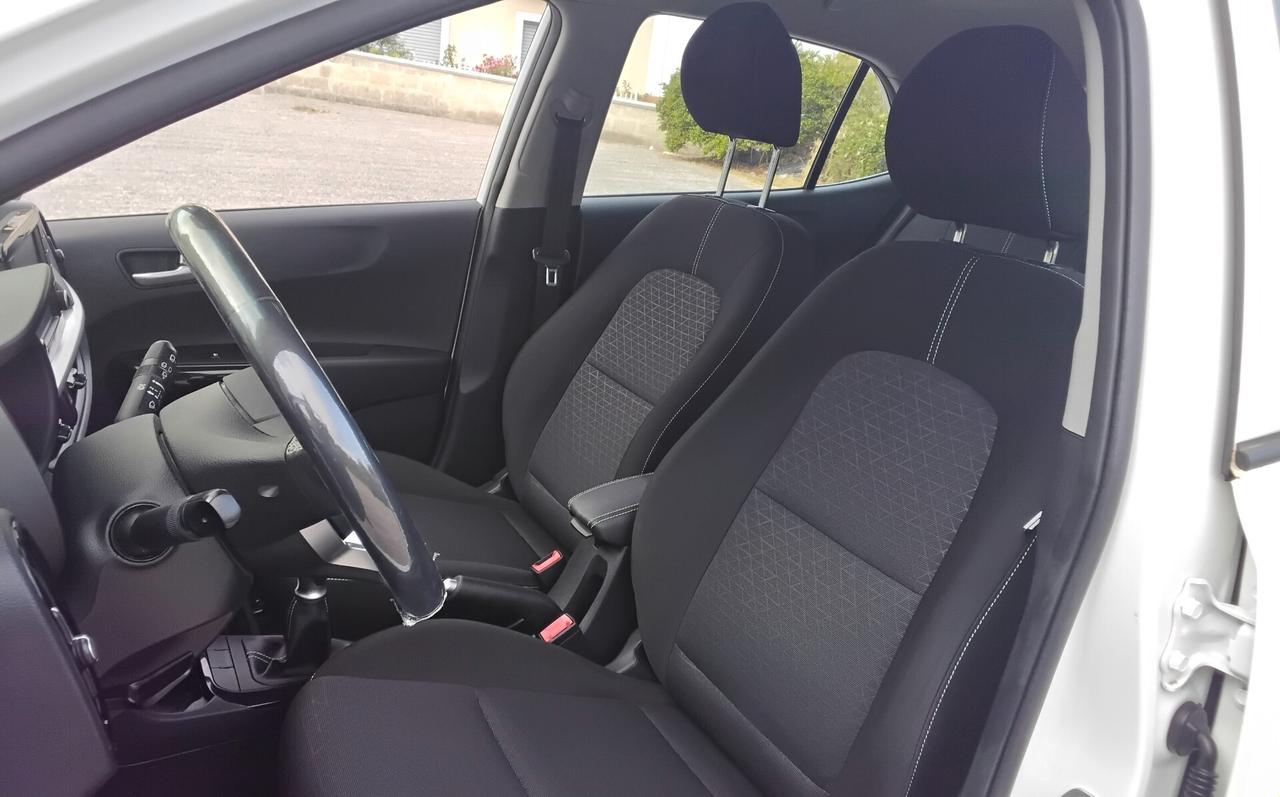 Kia Picanto 1.0 12V 5 porte Cool