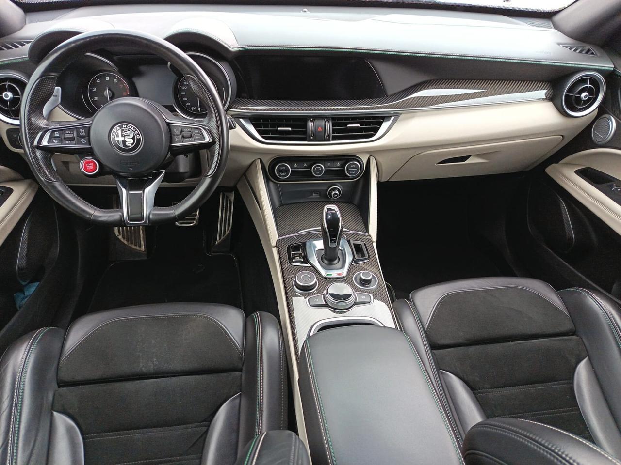 Alfa Romeo Stelvio 2.9 Bi-Turbo V6 510 CV AT8 Quadrifoglio