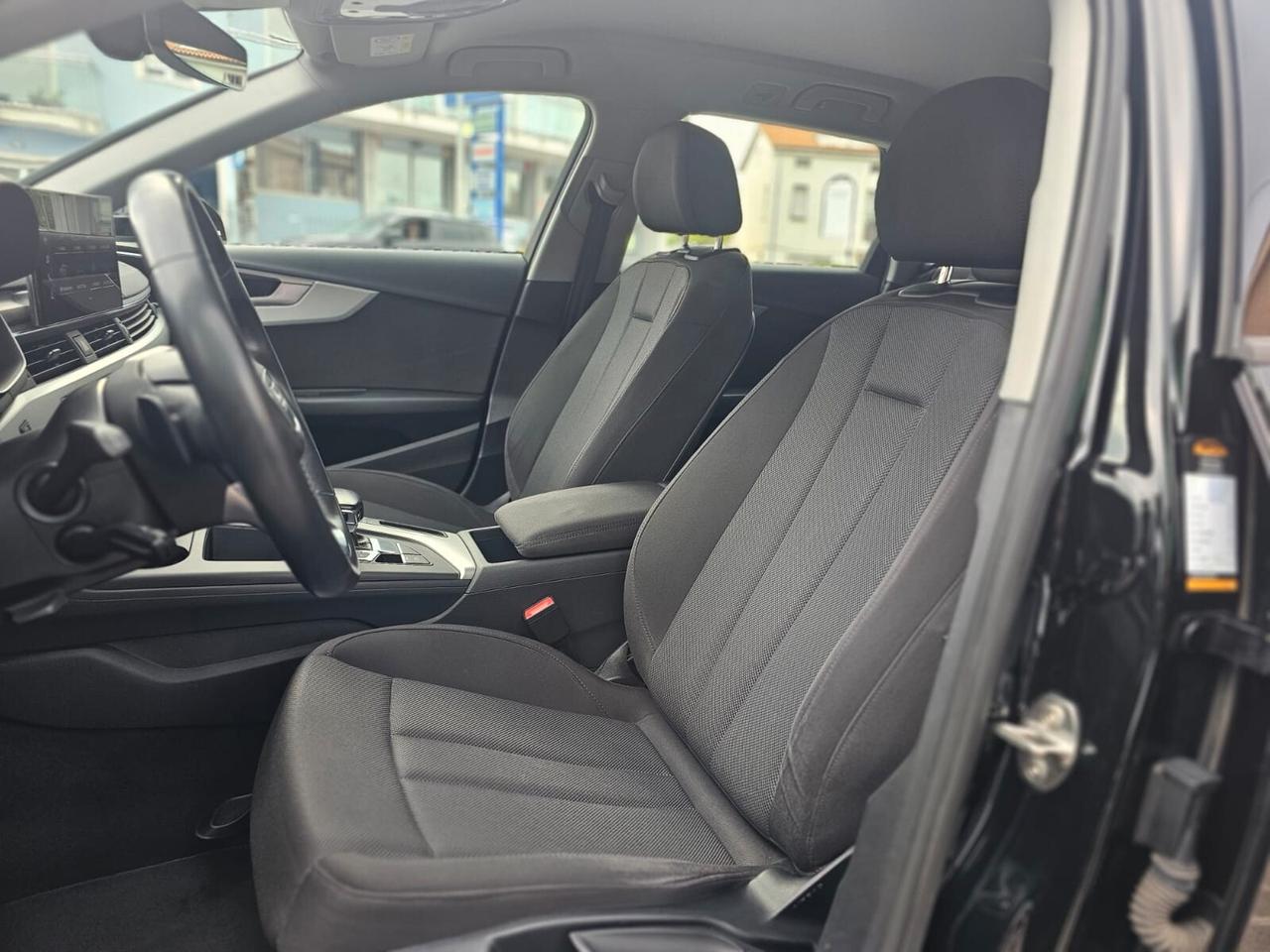 Audi A4 Avant 40 TDI S tronic Business