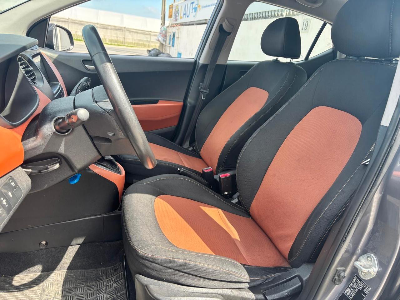 Hyundai i10 CAMBIO AUTOMATICO / GPL