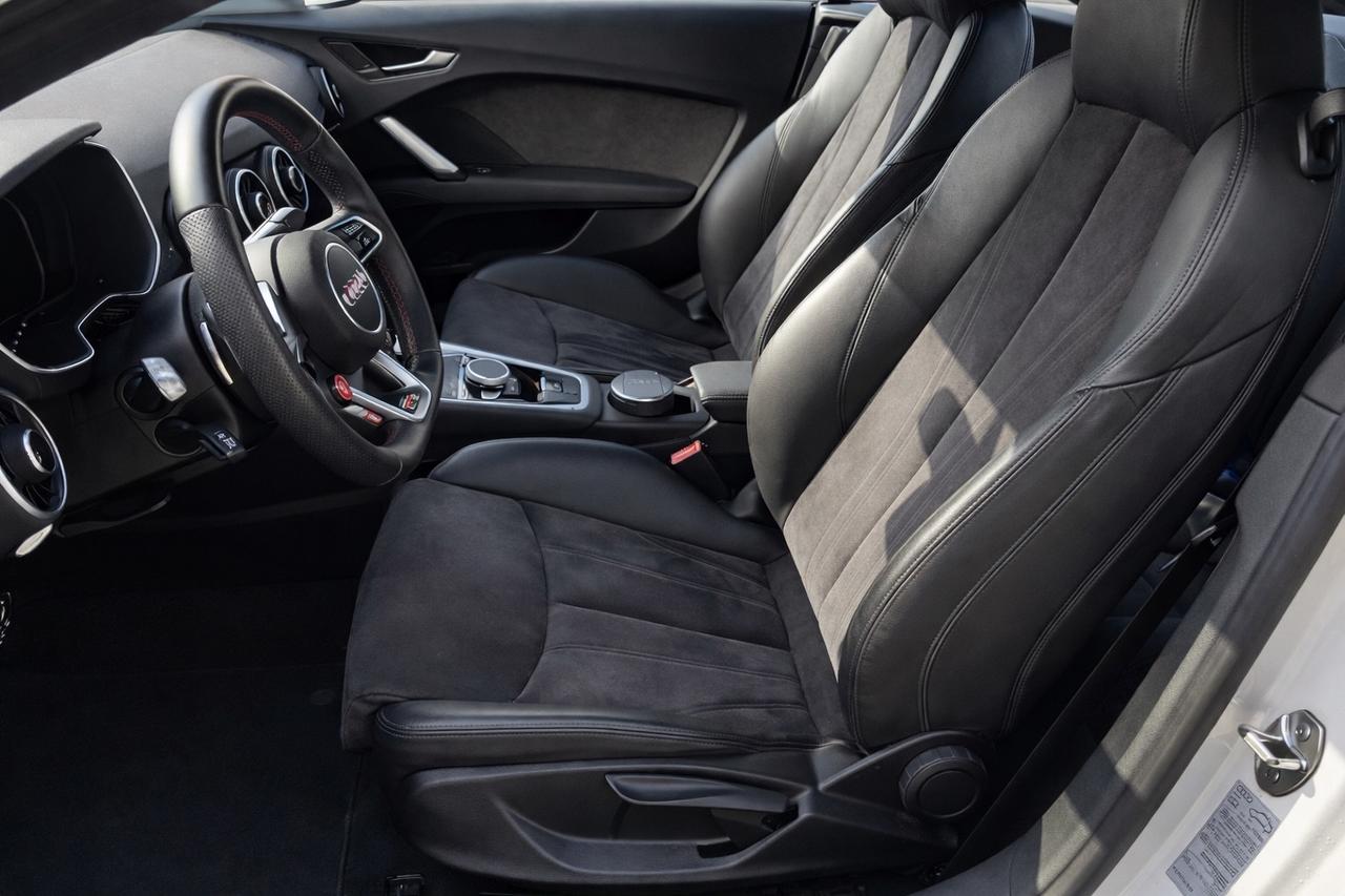 Audi TT Coupé 2.0 TDI ultra S line