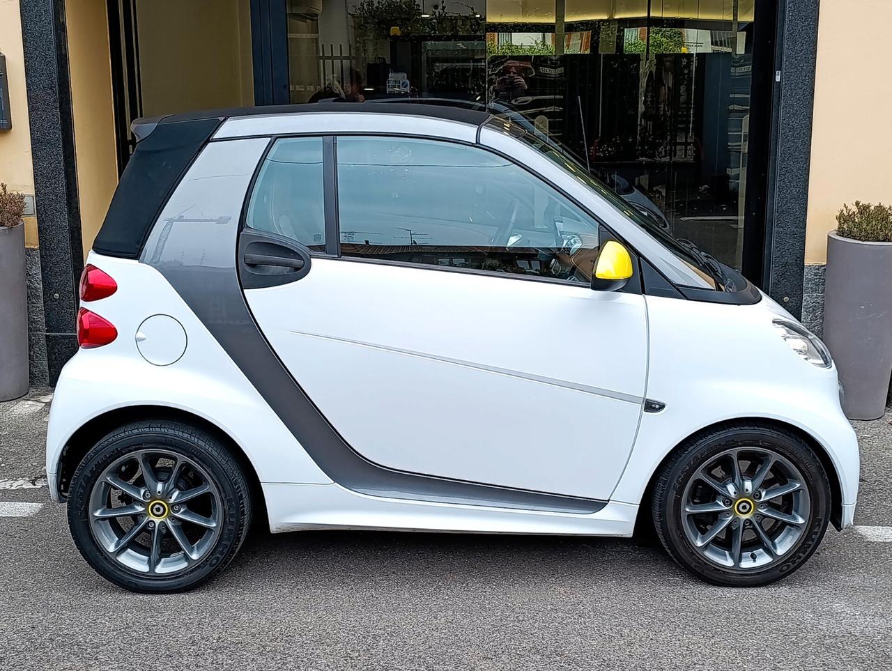 Smart ForTwo 1000 52 kW MHD cabrio pulse