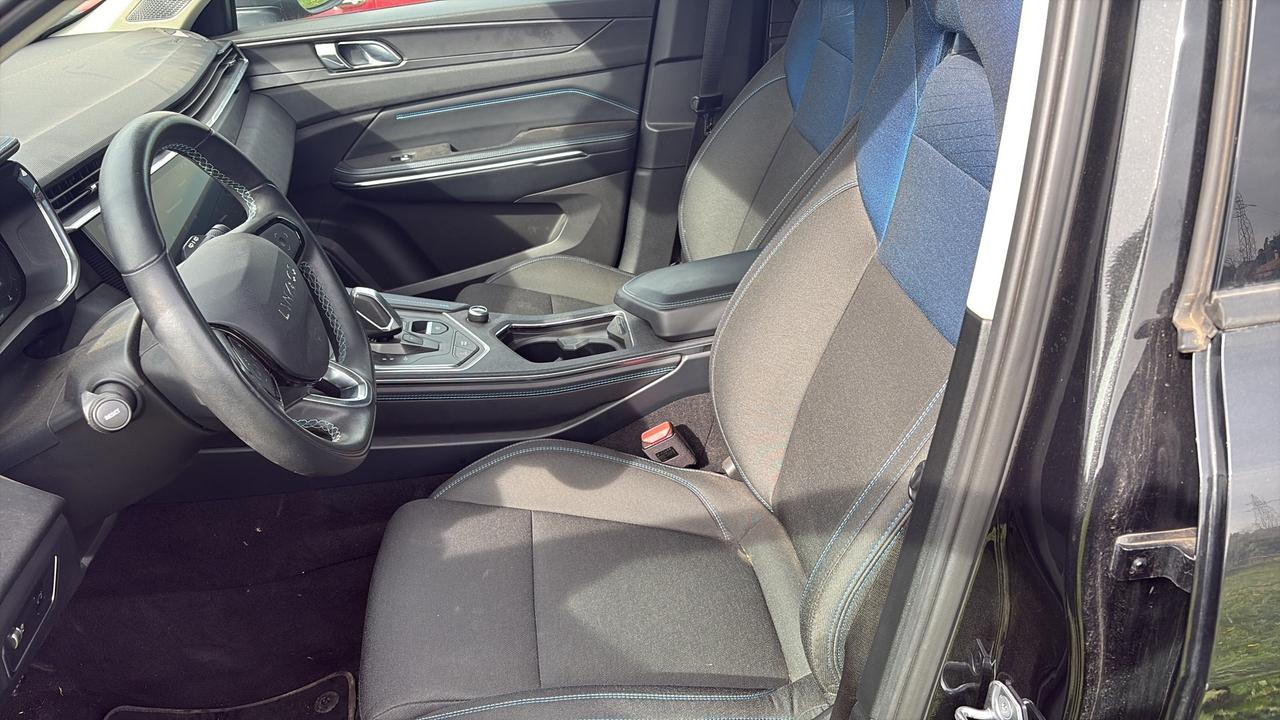 Lynk&co 01 HEV GUASTA