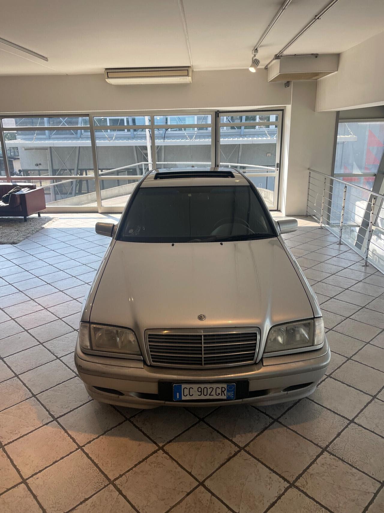 Mercedes-benz C 220 diesel automatica