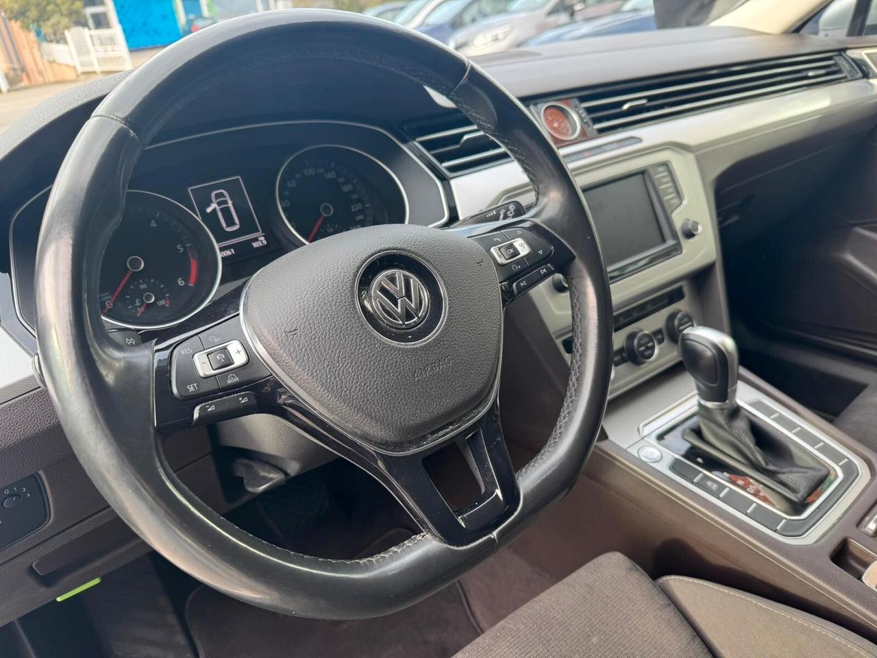 Volkswagen Passat Variant 1.6 TDI DSG Garanzia