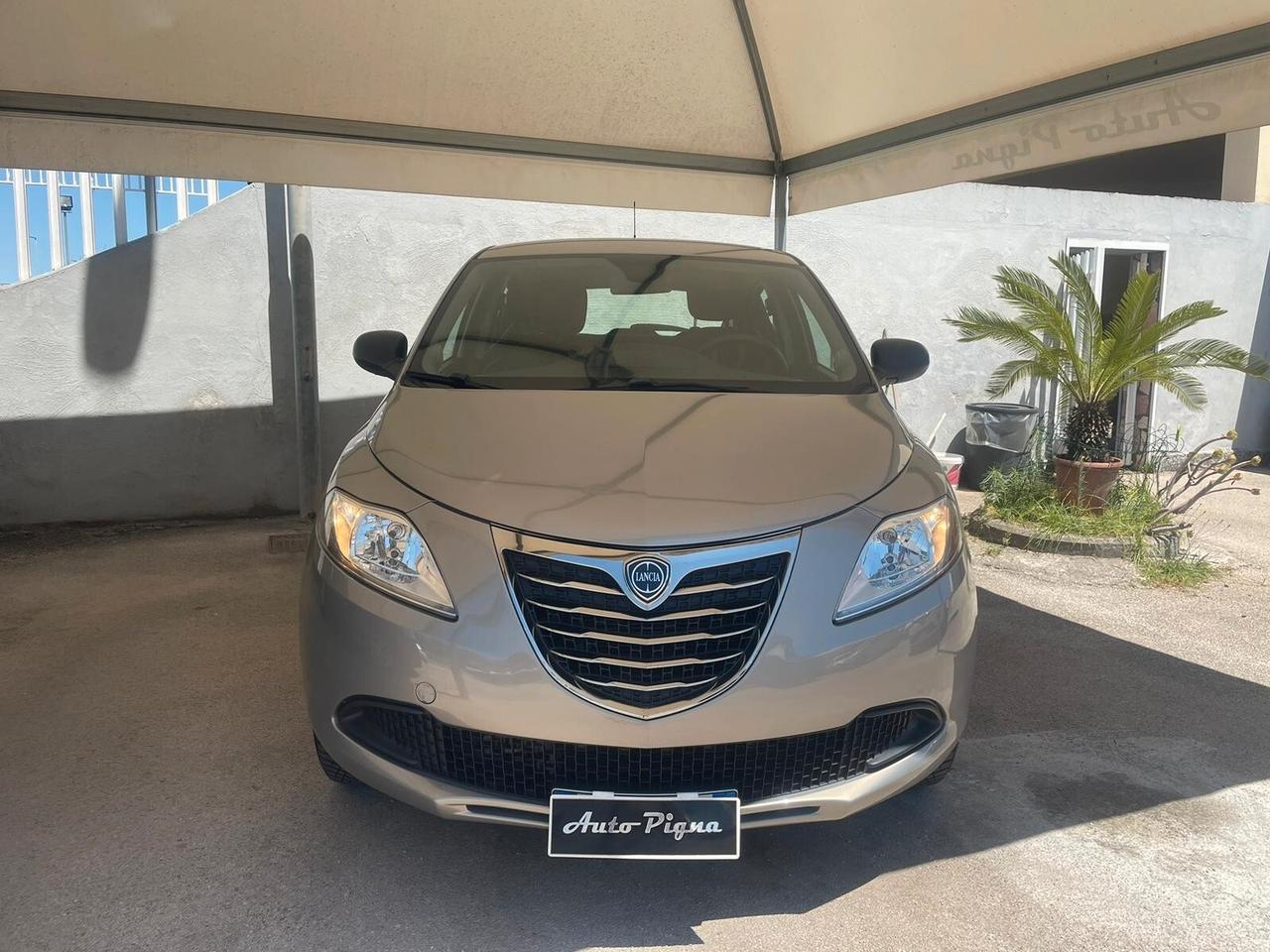 Lancia Ypsilon 0.9 TwinAir 85 CV 5 porte Metano Ecochic Gold