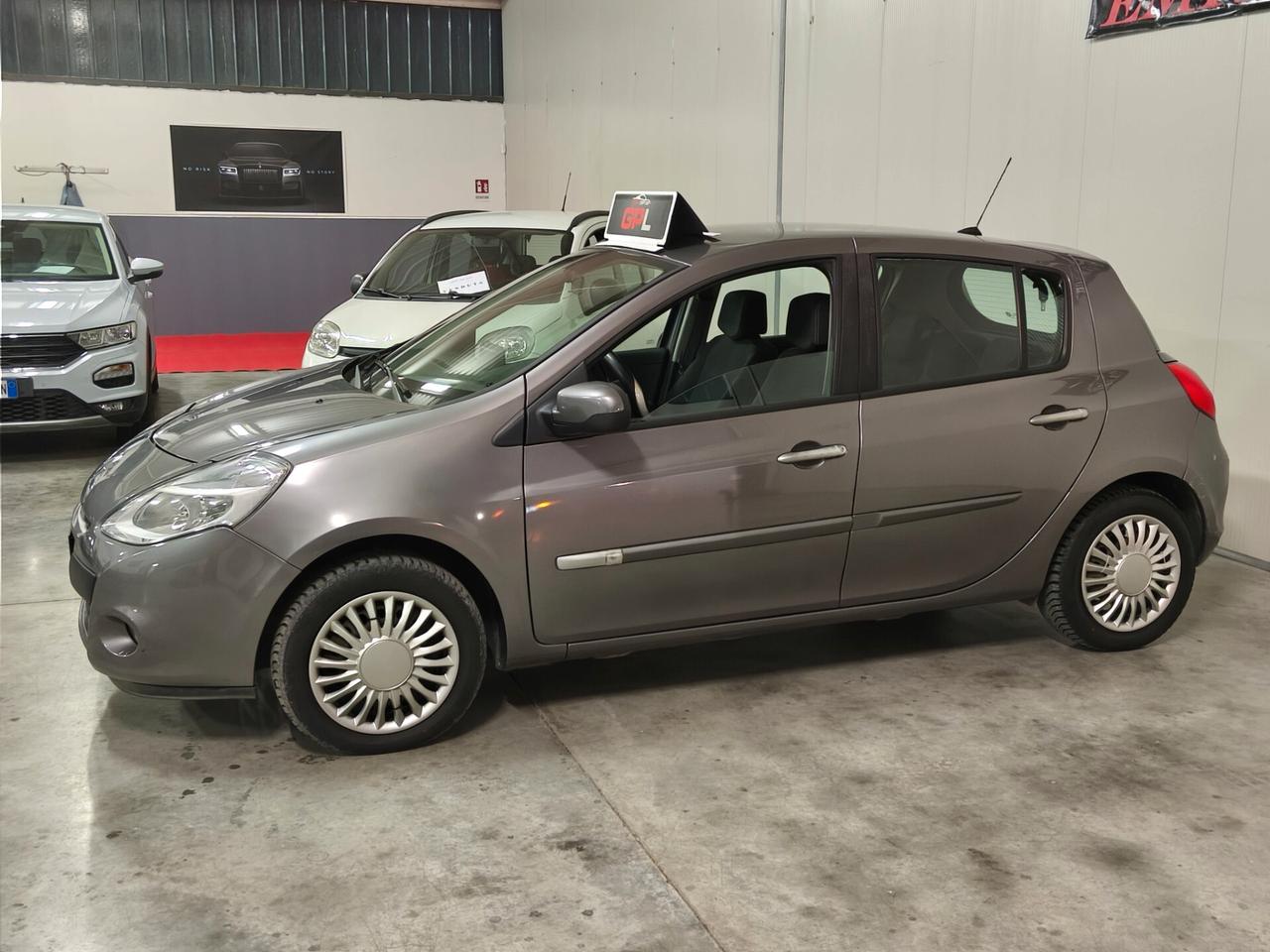 Renault Clio 1.2 16V 5 porte GPL Dynamique