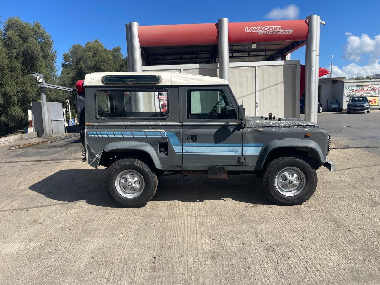 Land Rover Defender 90 diesel Hard-top
