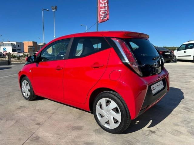 Toyota Aygo 1.0 x-business 5p